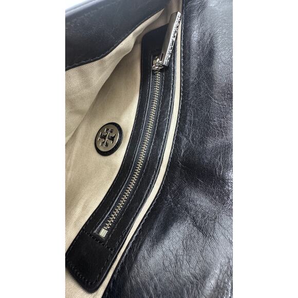 TORY BURCH Reva Black Leather Clutch Convertible Bag Silver Chain Strap - Picture 10 of 14